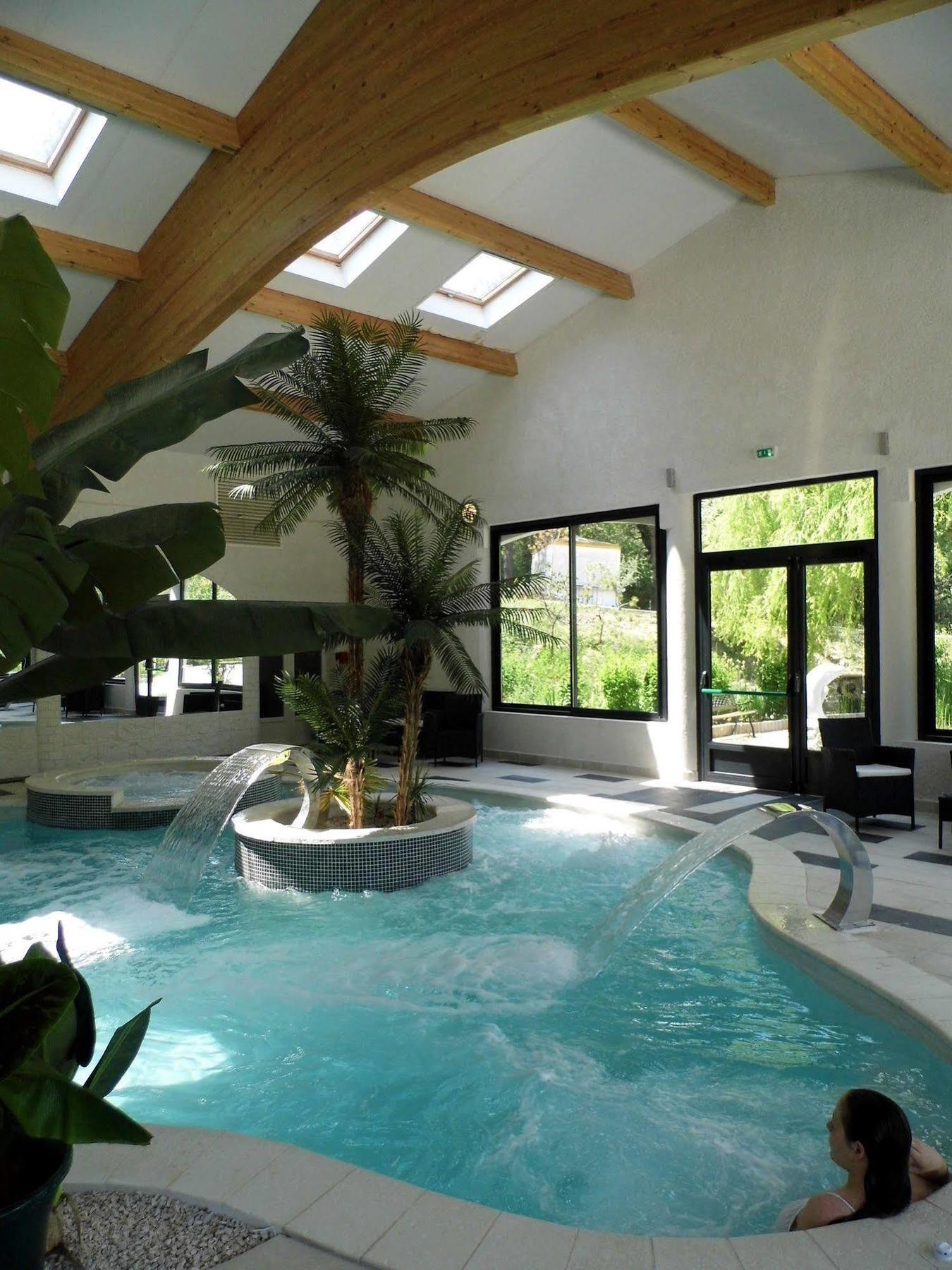 Hotel L'ermitage 3*